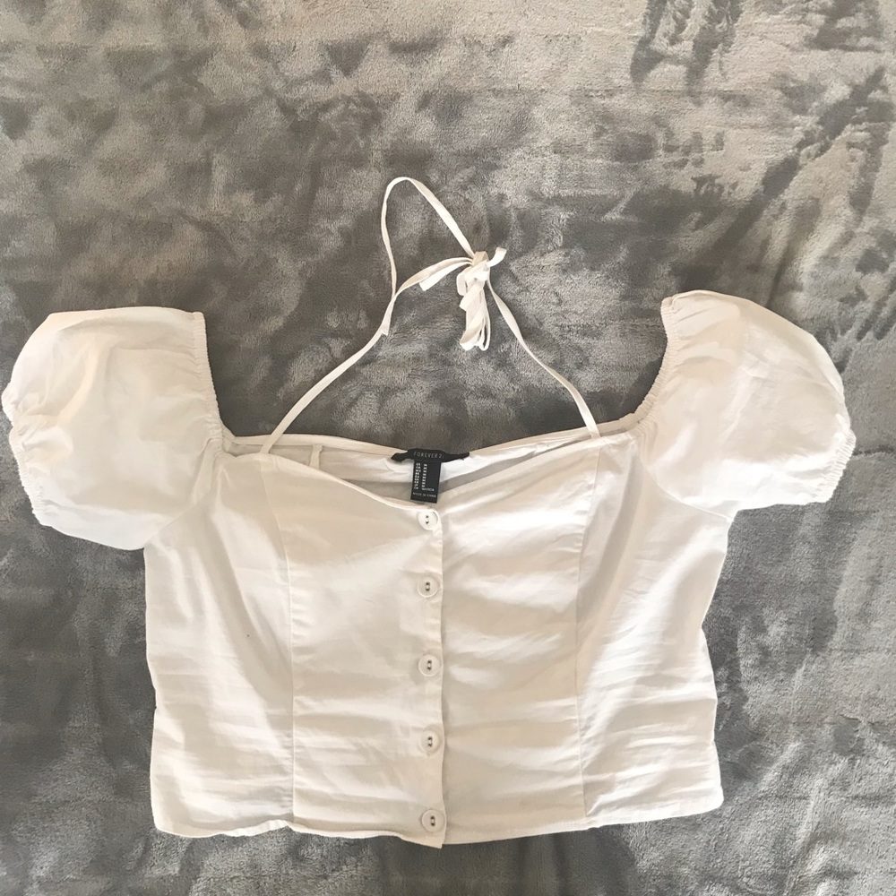 Button-Up Crop Top - Picture 2 of 3